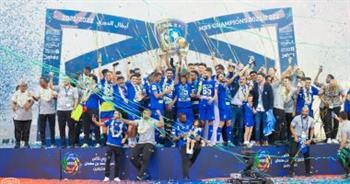  الهلال السعودى يفوز بالدورى بعد منافسة قوية مع الاتحاد