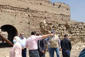 محافظ القاهرة يتفقد أعمال التطوير بمنطقة الجبخانة الأثرية بمصر القديمة