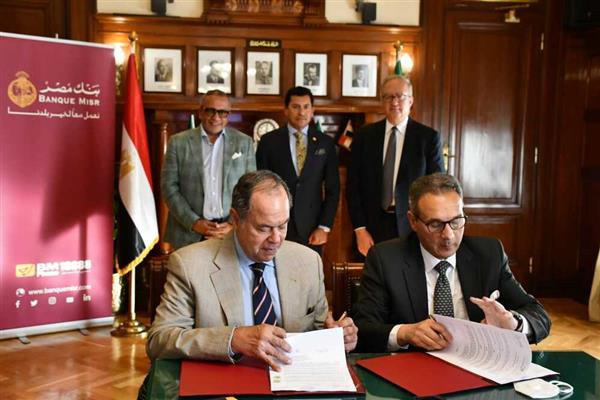 وزير يشهد توقيع بروتوكول تعاون بين بنك مصر والاتحاد المصري للتنس لرعاية الاتحاد