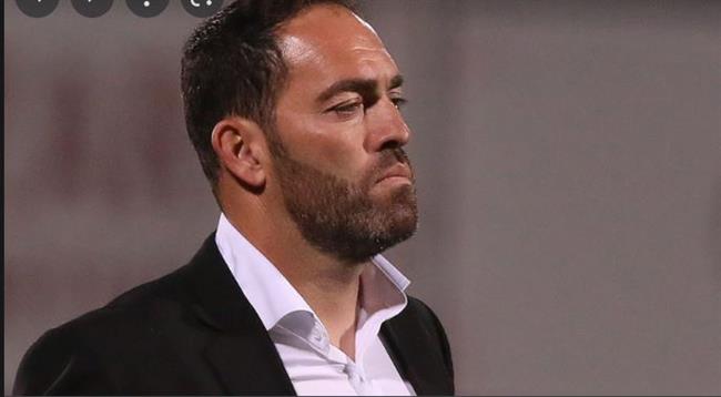 وصول ريكاردو سواريز للقاهرة لتوقيع عقود تدريب الأهلى