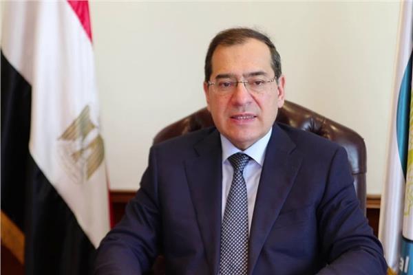وزير البترول يبحث مع وفد بنك «سوسيتيه جنرال» تمويل مشروعات القطاع