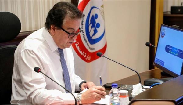 عبدالغفار يوجه باستمرار تقديم الخدمات الطبية خلال تطوير مستشفى أم المصريين