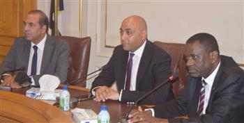   سفير ناميبيا يزور غرفة القاهرة لبحث سبل زيادة التبادل التجاري والاستثماري