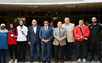 وزير الرياضة يستقبل أبطال مصر في الكاراتيه بعد فوزهم بـ ٧ ميداليات فى دورة ألعاب البحر المتوسط 
