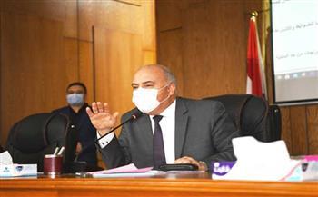محافظ قنا يلتقي أعضاء البرلمان لمناقشة القضايا الخدمية