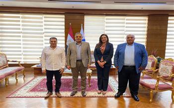 نائب محافظ البحيرة تجتمع مع مسئولى جامعة كفر الشيخ لمناقشة معوقات اشتراطات البنائية الجديدة 