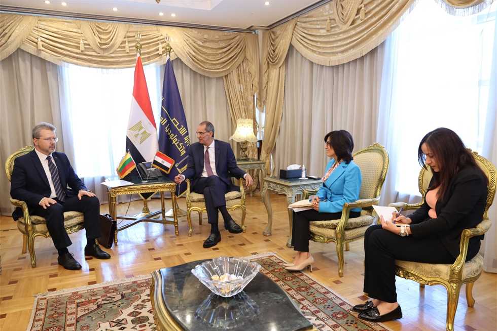 مصر وليتوانيا تبحثان تعزيز التعاون في التحول الرقمي والتكنولوجيا المالية والأمن السيبراني