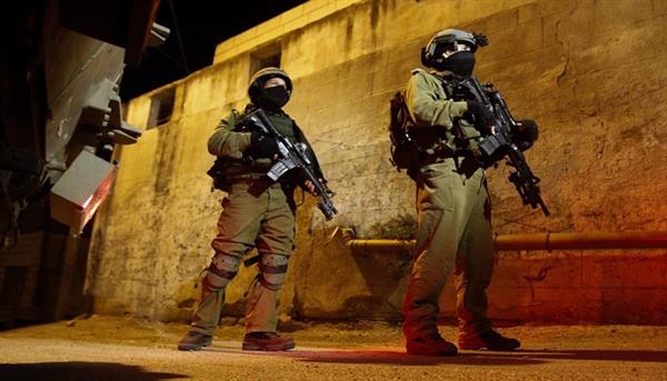 إصابة 3 إسرائيليين بإطلاق للنار في نابلس