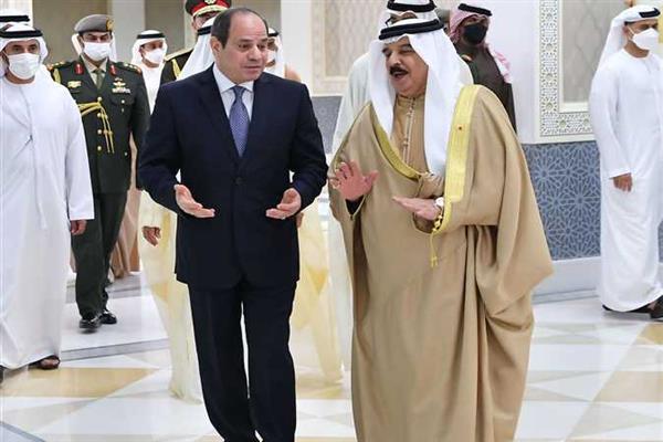 الصحف تبرز زيارة الرئيس السيسي للبحرين وأخبار الشأن المحلي
