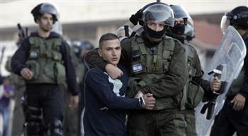   الاحتلال الإسرائيلى يعتقل حارسين من المسجد الأقصى و8 فلسطينيين بالضفة الغربية