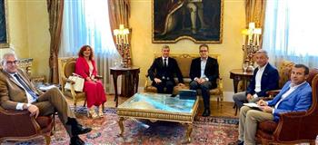   وزير السياحة يستهل زيارته لـ روما بلقاء رئيس اتحاد شركات السياحة الإيطالية