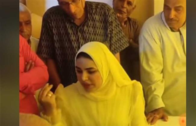 عروسة كفر الدوار: «مش هسيب أهلي بالساهل».. القصة الكاملة