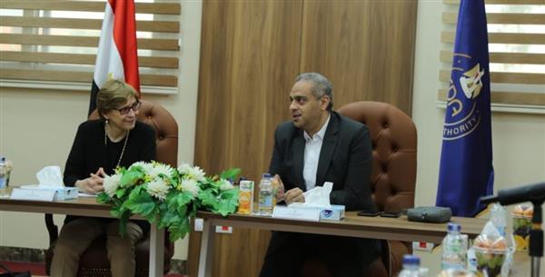 رئيس هيئة الدواء المصرية يلتقي وفد منظمة الصحة العالمية