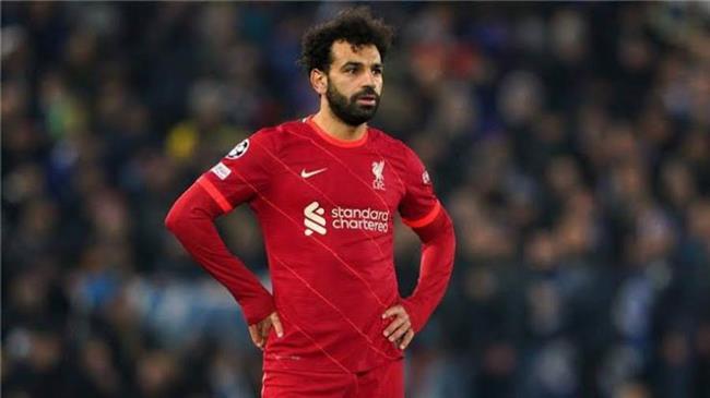 محمد صلاح يبلغ أصدقاءه بمصيره مع ليفربول