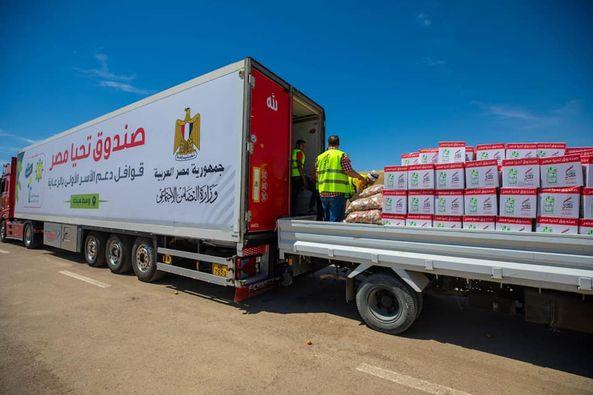 صندوق تحيا مصر يوزع 48 طن مواد غذائية على 2000 أسرة بوسط سيناء