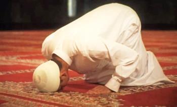 هل يجوز تأخير صلاة الفجر بسبب العمل؟