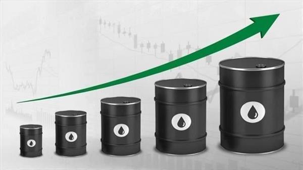 ارتفاع أسعار النفط خلال بداية التعاملات اليوم الخميس.. وبرنت يتخطى 124 دولار للبرميل