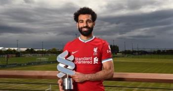 محمد صلاح: سعيد وفخور بفوزي بجائزة أفضل لاعب بالدوري الإنجليزي لعام 2022