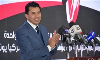 وزير الرياضة: أبطال مصر يبهرون الجميع في دورة ألعاب البحر المتوسط