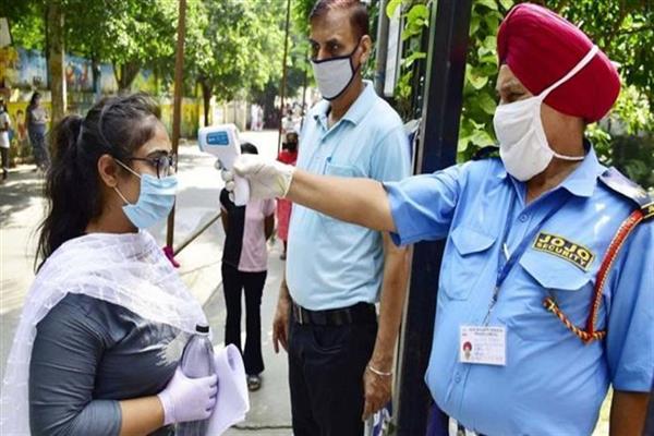 الهند: تسجيل 17 ألفًا و70 إصابة جديدة بكورونا