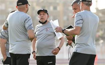 فيريرا يعقد جلسة مع اللاعبين