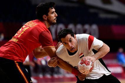 ناقدة رياضية: أداء منتخب اليد يتطور من بطولة لأخرى