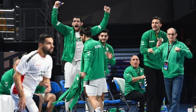 يد الجزائر تقسو على الجابون وتتأهل لربع نهائي أمم أفريقيا