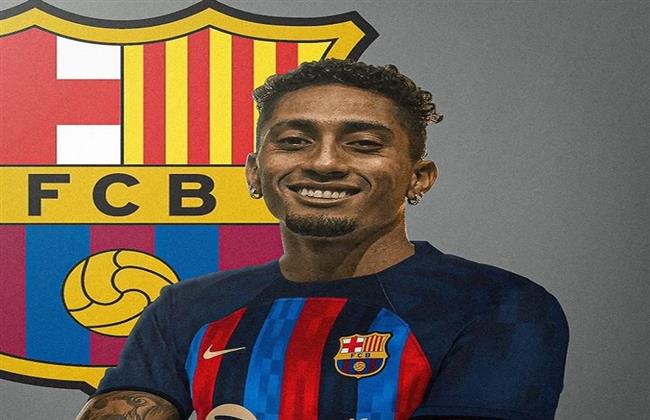 رسميا.. برشلونة يعلن ضم رافينيا