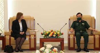   سفيرة القاهرة فى هانوى تلتقى نائب وزير الدفاع الفيتنامى
