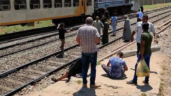 اختل توازنه.. مصرع شاب سقط من القطار أثناء سيره بالعياط