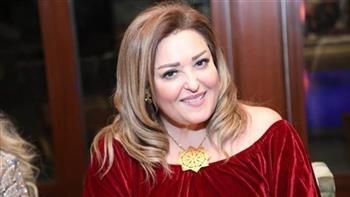 نهال عنبر تنفي صحة ما تردد عن تدهور الحالة الصحية للفنان خالد زكي