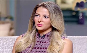 اللهم ارحم من اختفت أصواتهم عن مسامعنا.. دنيا سمير غانم تدعو لوالديها
