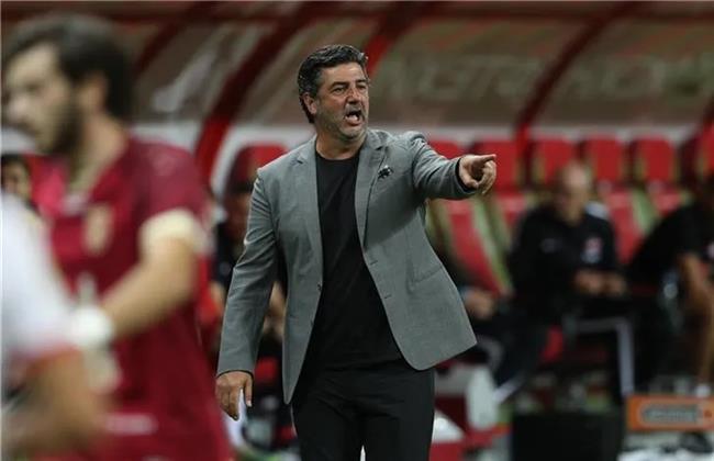 الاتحاد المصري يكشف موعد وصول البرتغالي روي فيتوريا