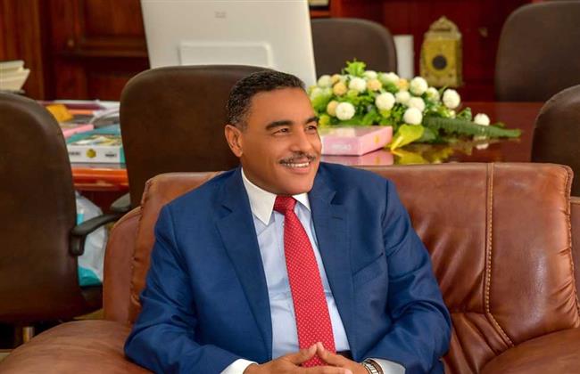 محافظ مطروح: نقل الباعة الجائلين بالمنطقة الطبية والمعاذير لسوق السلام الجديد
