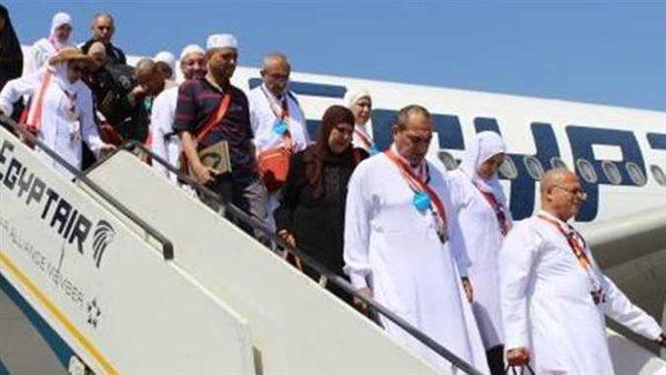 «مصر للطيران» تسير 15 رحلة جوية لنقل 3600 حاج اليوم