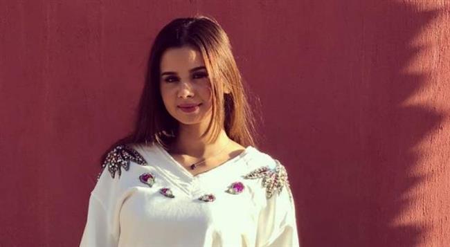 بعد ظهورها ببطن منتفخ.. حقيقة حمل  منة عرفة 