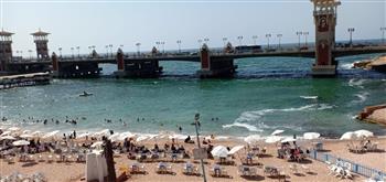   محافظ الإسكندرية يكلف برفع درجة الاستعداد القصوى بالشواطئ