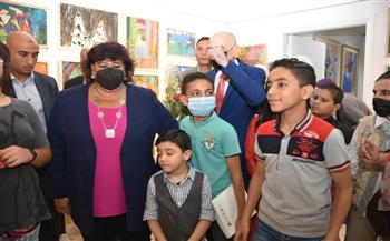   وزيرة الثقافة تفتتح الدورة الثانية لبينالي القاهرة الدولي لفنون الطفل 