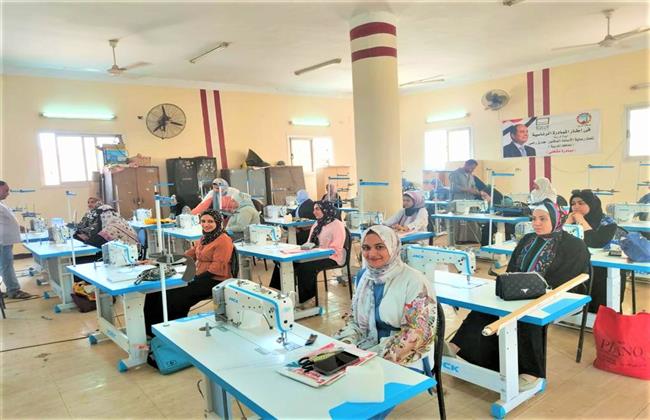 حياة كريمة بالغربية تبدأ تدرب عملي على الخياطة ضمن مبادرة مشغلي بزفتي