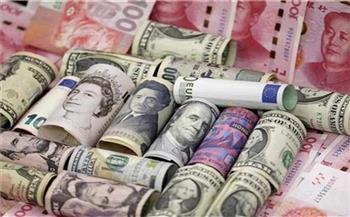 انخفاض أسعار العملات الأجنبية في بداية تعاملات اليوم 