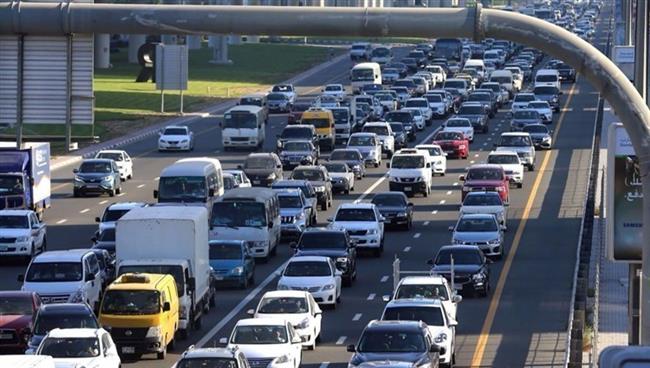 كيف نجحت مشروعات الطرق فى القضاء على الاختناق المرورى؟.. فيديو