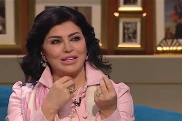 شاهد.. استقبال خاص من جومانا مراد لمرتضى منصور في حفل زفاف أحمد جمال العدل