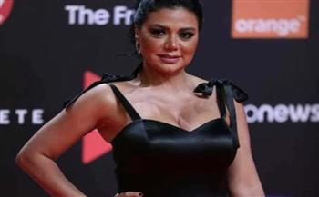 بسبب المصورين..رانيا يوسف تمتنع عن حضور عزاءات أو حفلات زفاف