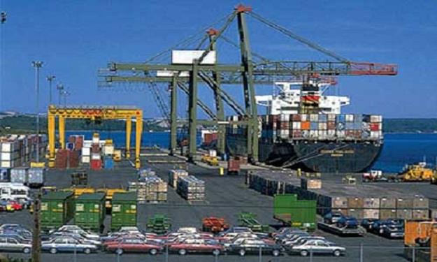 تداول 32,478 ألف طن بضائع و382 شاحنة بموانئ البحر الأحمر 