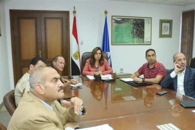 محافظ دمياط يبحث المخطط النهائي لإنشاء شبكة الطرق الخاصة بمشروع تطوير عواصم المدن برأس البر