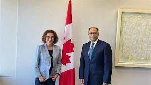   سفير مصر في كندا يسلم نائبة وزيرة الخارجية الكندية دعوة الرئيس السيسى لجاستن ترودو لحضور فعاليات مؤتمر المناخ