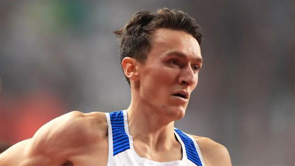 البريطاني وايتمان يحقق مفاجأة ويفوز بسباق 1500 متر في بطولة العالم لألعاب القوي