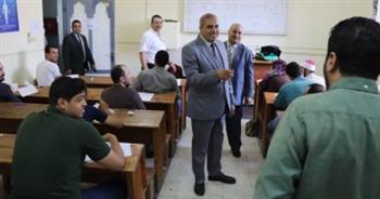 رئيس جامعة الأزهر يتفقد لجان امتحانات الدراسات العليا