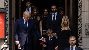   ترامب يودّع زوجته السابقة إيفانا فى جنازة بنيويورك