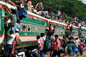   بنجلاديش تحظر السفر على أسطح القطارات مهما كان السبب
